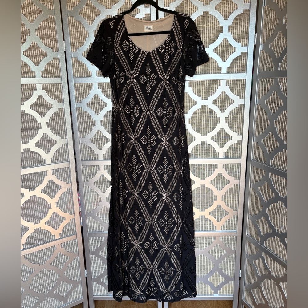 Elegant Black and White Patterned Dress